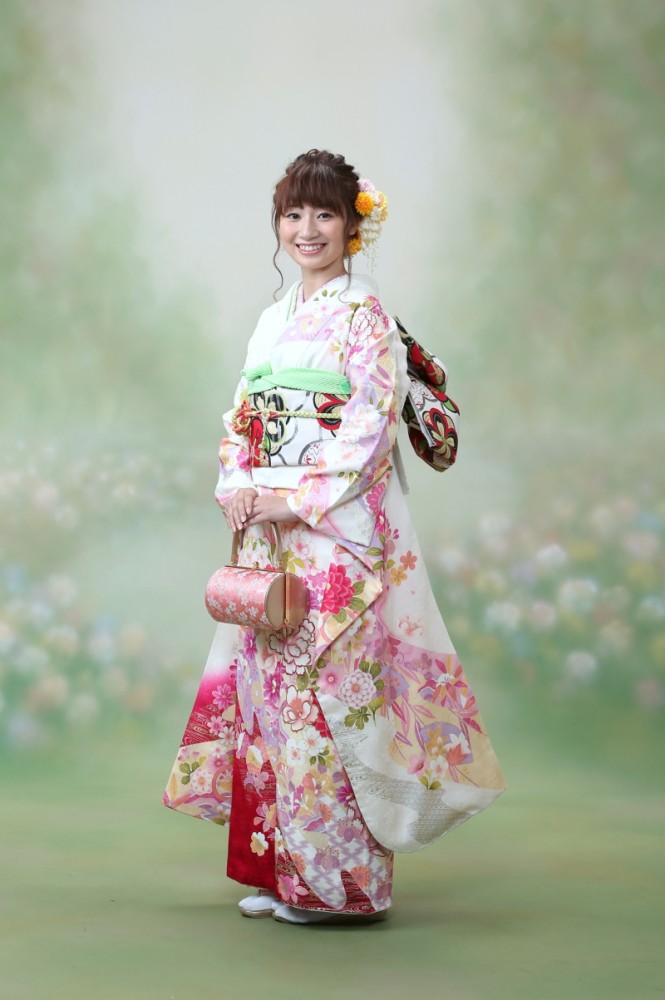 成人式モデルどり